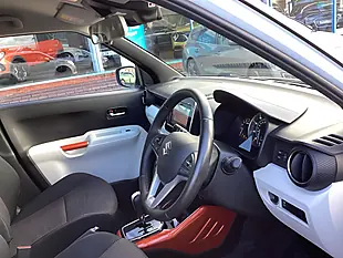 Used 2017 Suzuki Ignis SZ5 White - Interior and Exterior details 6
