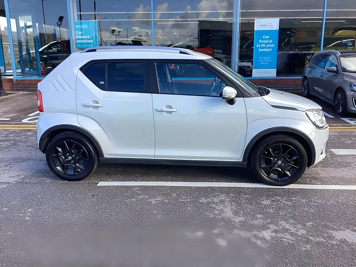 Used 2017 Suzuki Ignis SZ5 White - Interior and Exterior details 8