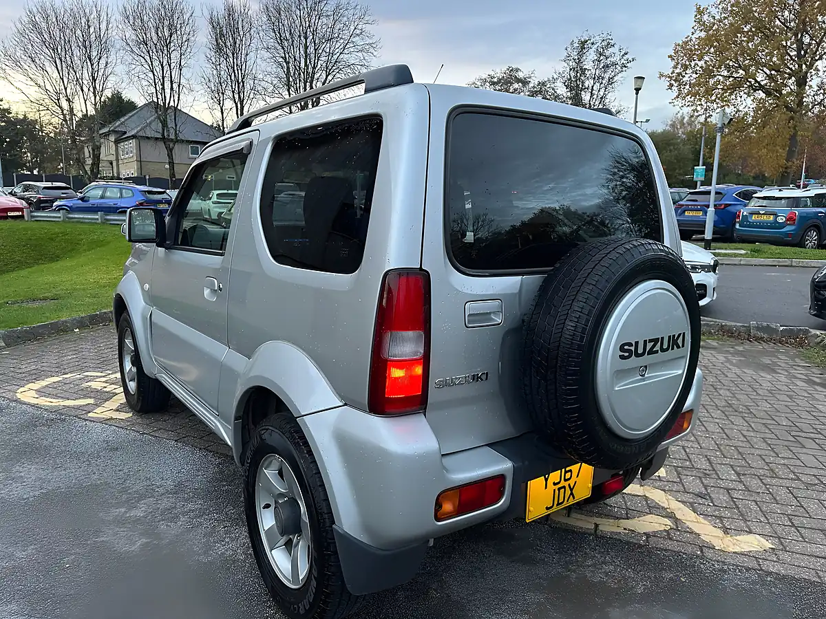 Used 2017 Suzuki Jimny Silver - Interior and Exterior details 11