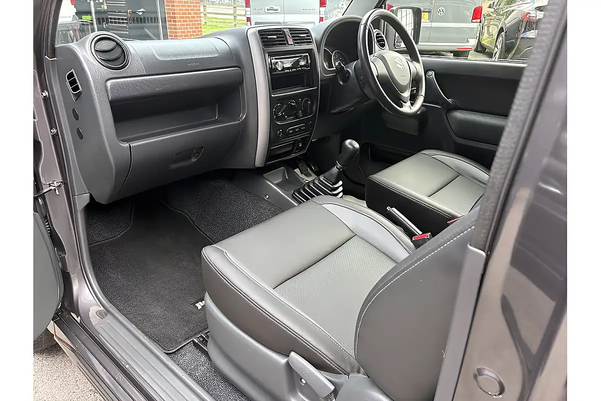 Used 2017 Suzuki Jimny SZ4 Grey - Interior and Exterior details 15