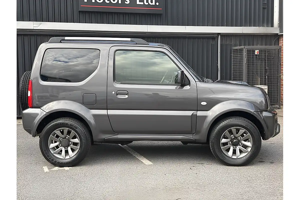 Used 2017 Suzuki Jimny SZ4 Grey - Interior and Exterior details 2