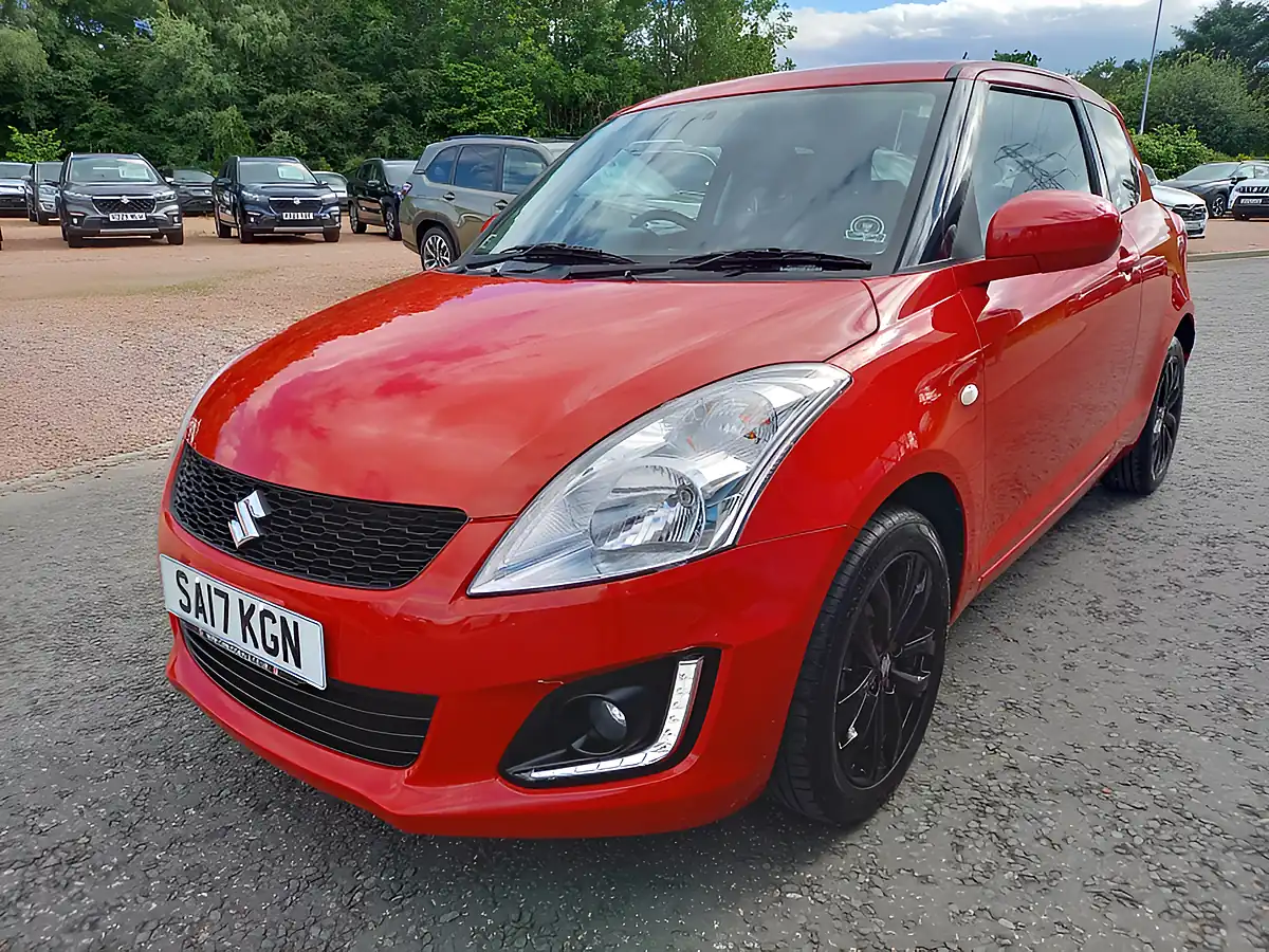 Used 2017 Suzuki Swift Sz-L [nav] Red - Interior and Exterior details 3