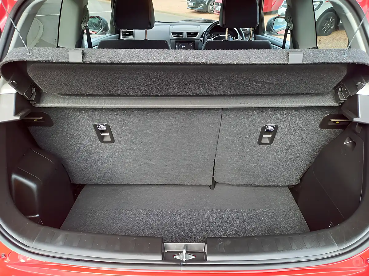 Used 2017 Suzuki Swift Sz-L [nav] Red - Interior and Exterior details 7
