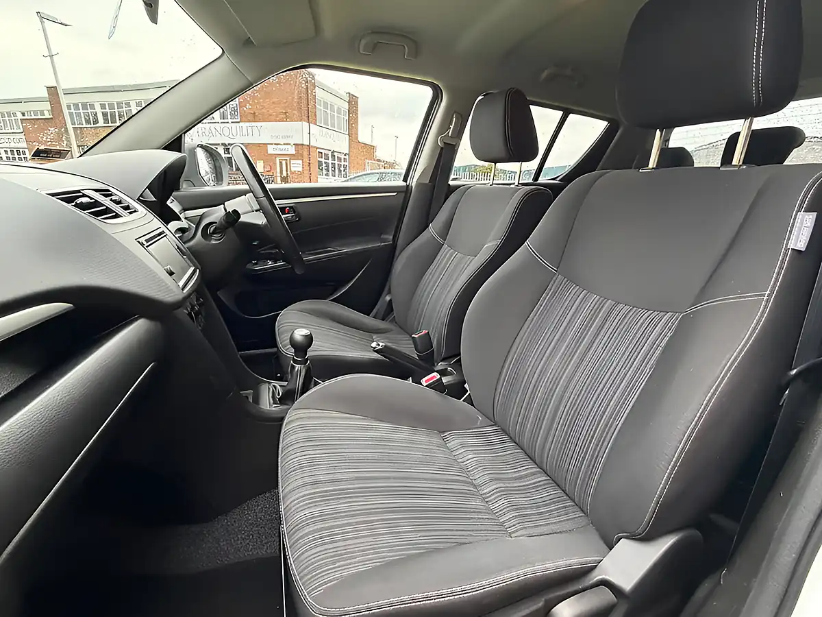 Used 2017 Suzuki Swift Sz-L White - Interior and Exterior details 17