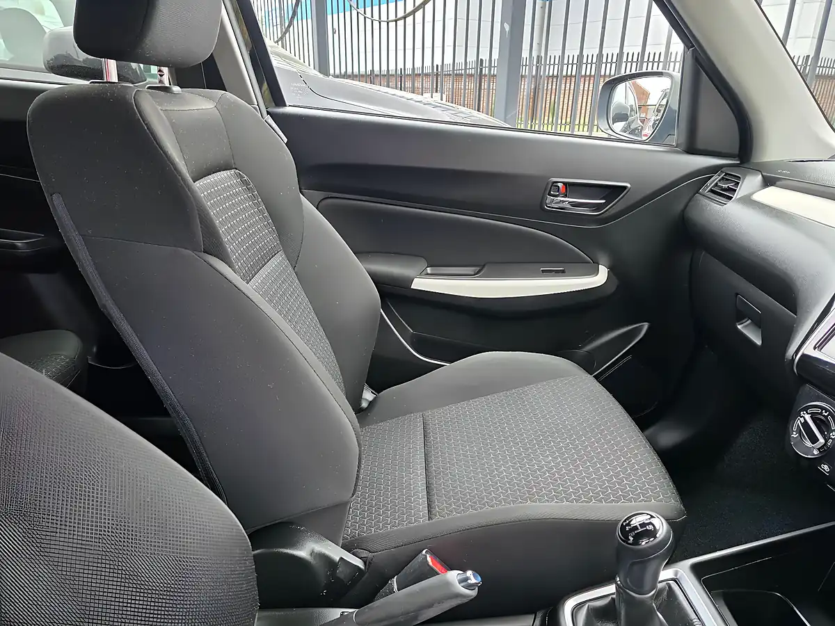 Used 2017 Suzuki Swift Sz-T Black - Interior and Exterior details 17