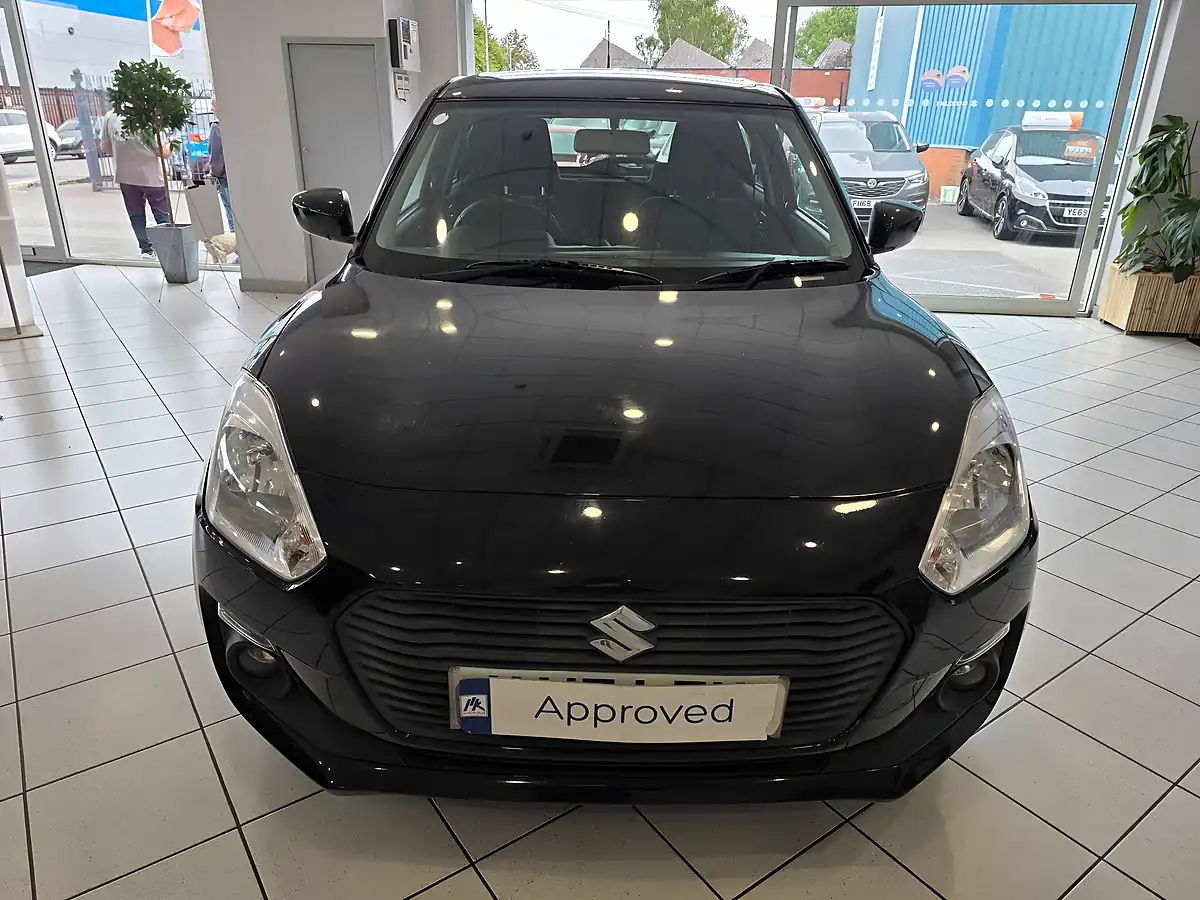 Used 2017 Suzuki Swift Sz-T Black - Interior and Exterior details 5