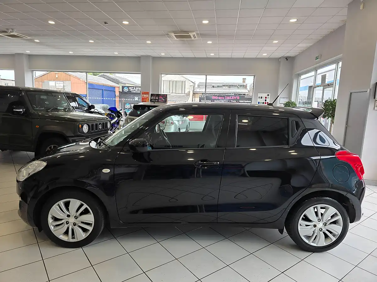 Used 2017 Suzuki Swift Sz-T Black - Interior and Exterior details 6