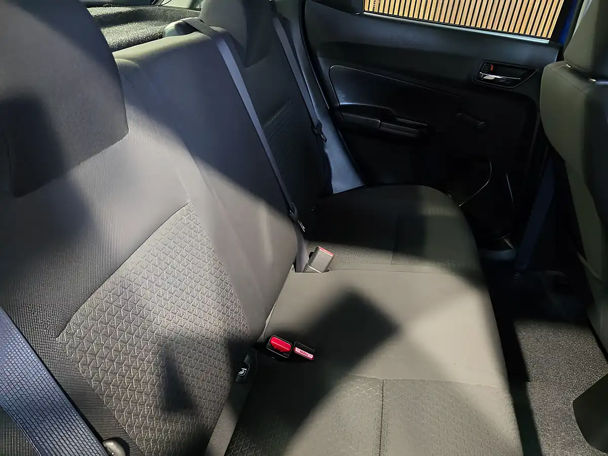 Used 2017 Suzuki Swift Sz-T Blue - Interior and Exterior details 14