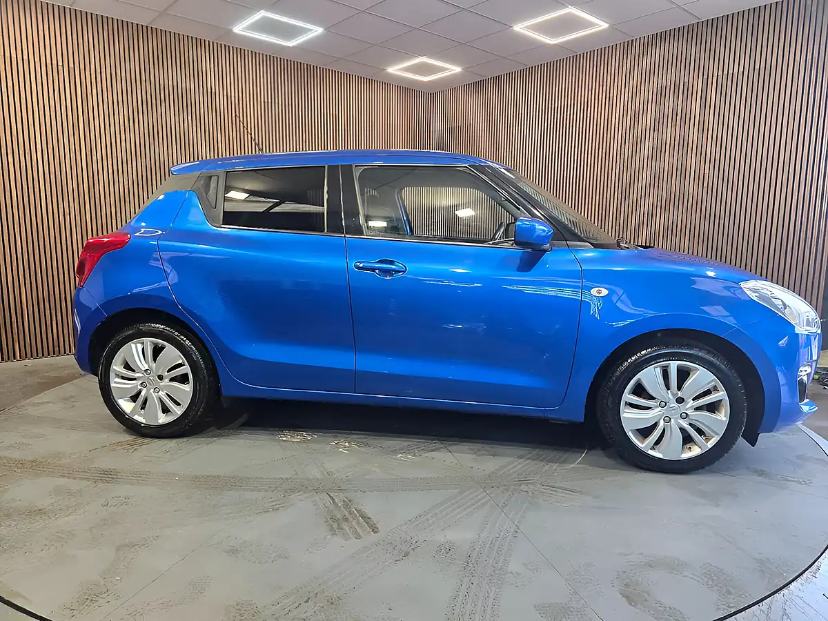 Used 2017 Suzuki Swift Sz-T Blue - Interior and Exterior details 7