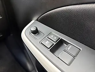 Used 2017 Suzuki Swift Sz-T Red - Interior and Exterior details 13