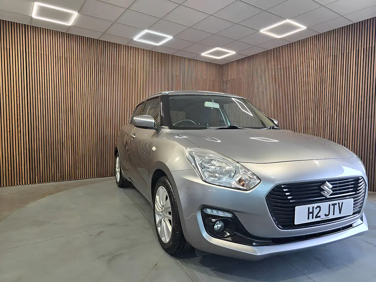 Used 2017 Suzuki Swift Sz-T Silver - Front View