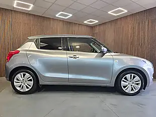 Used 2017 Suzuki Swift Sz-T Silver - Interior and Exterior details 8