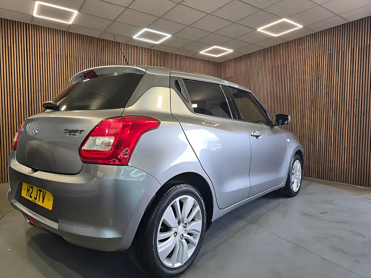 Used 2017 Suzuki Swift Sz-T Silver - Interior and Exterior details 9
