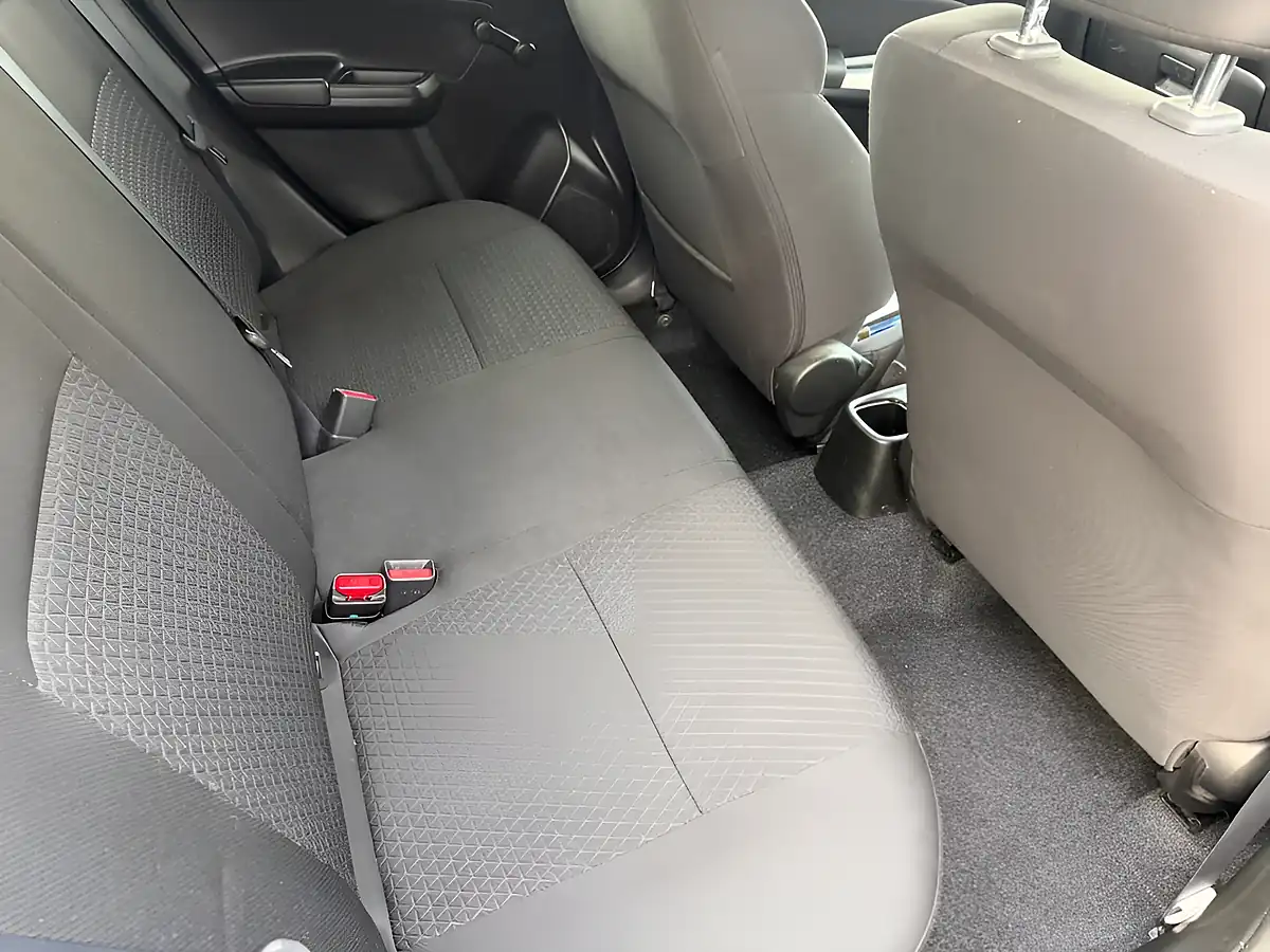 Used 2017 Suzuki Swift Sz-T Silver - Interior and Exterior details 13