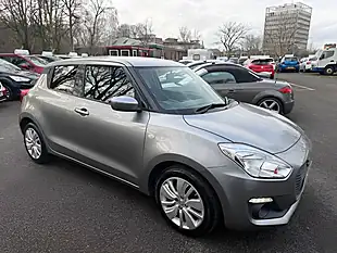 Used 2017 Suzuki Swift Sz-T Silver - Interior and Exterior details 7