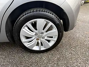 Used 2017 Suzuki Swift Sz-T Silver - Interior and Exterior details 8