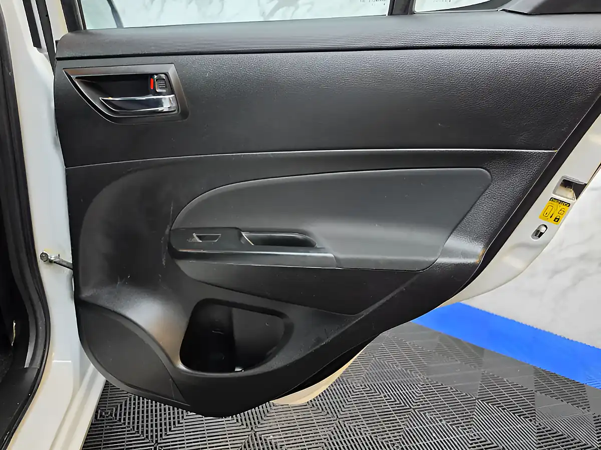 Used 2017 Suzuki Swift SZ2 White - Interior and Exterior details 18