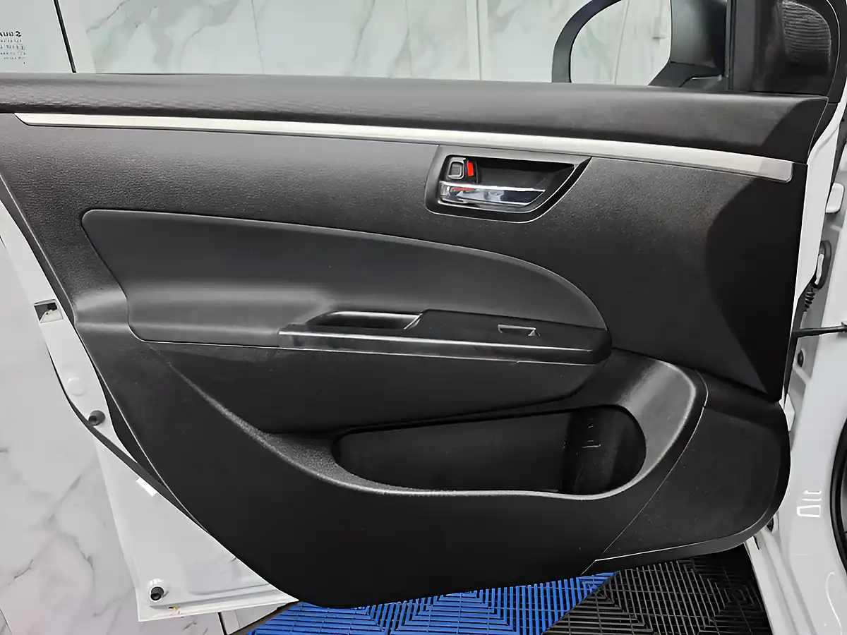 Used 2017 Suzuki Swift SZ2 White - Interior and Exterior details 19