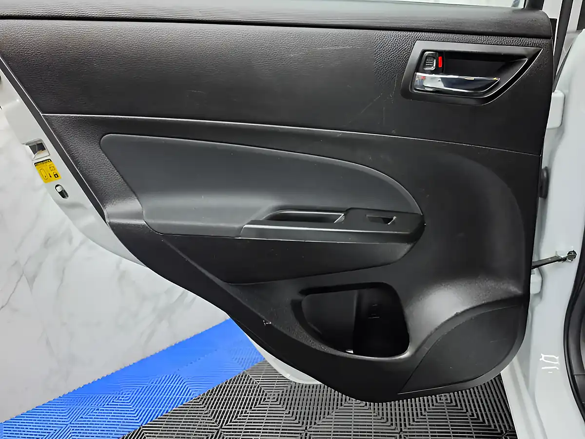 Used 2017 Suzuki Swift SZ2 White - Interior and Exterior details 20