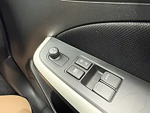 Used 2017 Suzuki Swift SZ3 Blue - Interior and Exterior details 14