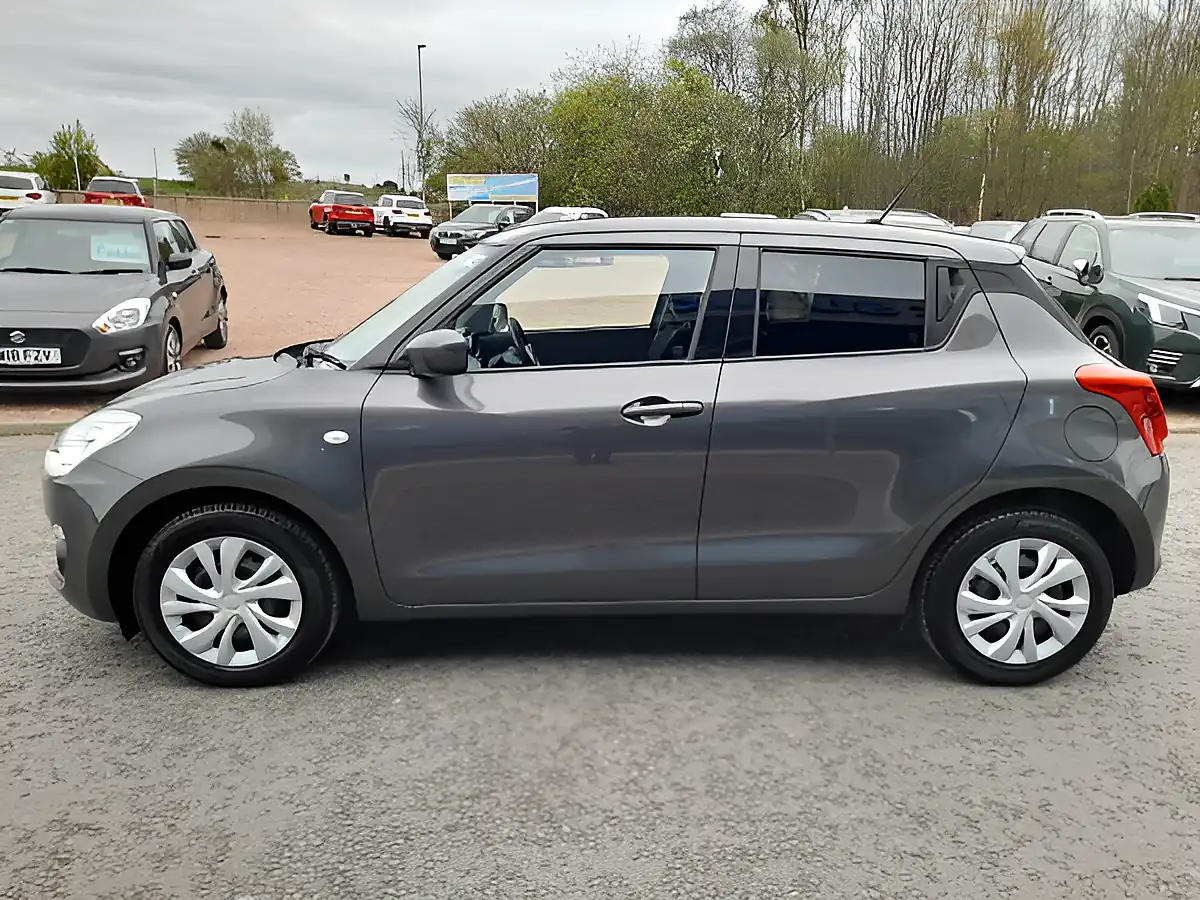 Used 2017 Suzuki Swift SZ3 Grey - Interior and Exterior details 4