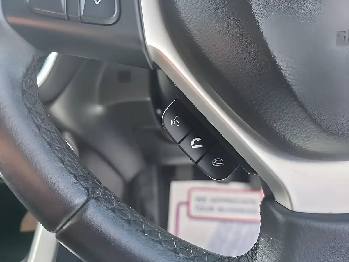 Used 2017 Suzuki SX4 S-Cross Sz-T Grey - Interior and Exterior details 16