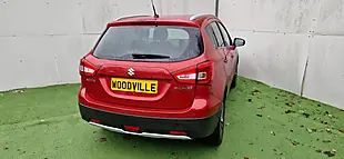 Used 2017 Suzuki Sx4 S-Cross Sz-T Red - Interior and Exterior details 8
