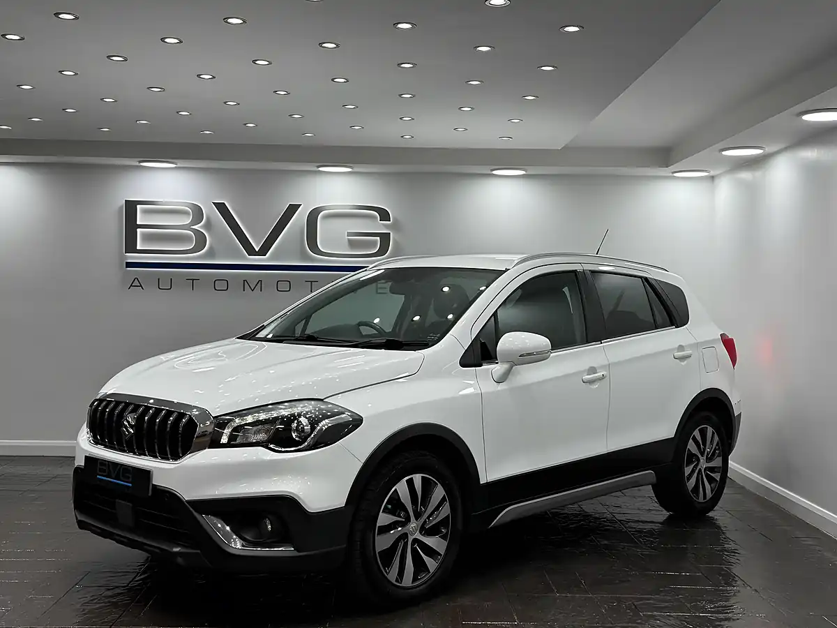 Used 2017 Suzuki SX4 S-Cross Sz-T White - Interior and Exterior details 5
