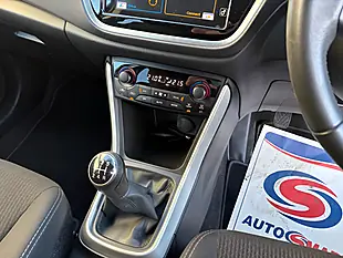Used 2017 Suzuki Sx4 S-Cross Sz-T White - Interior and Exterior details 13