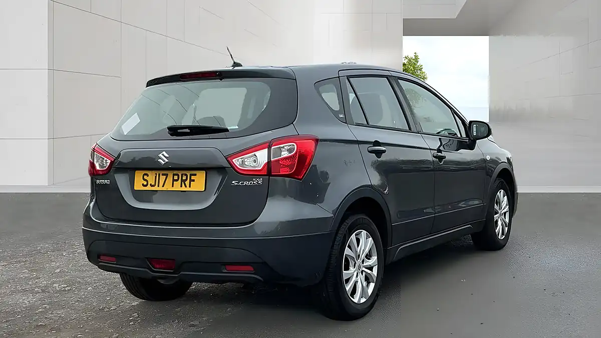 Used 2017 Suzuki SX4 S-Cross SZ4 Grey - Interior and Exterior details 4