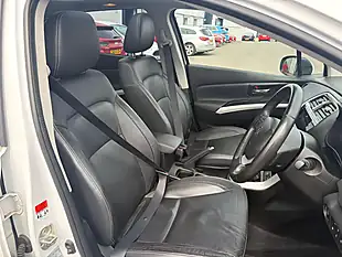 Used 2017 Suzuki SX4 S-Cross SZ5 Allgrip White - Interior and Exterior details 13