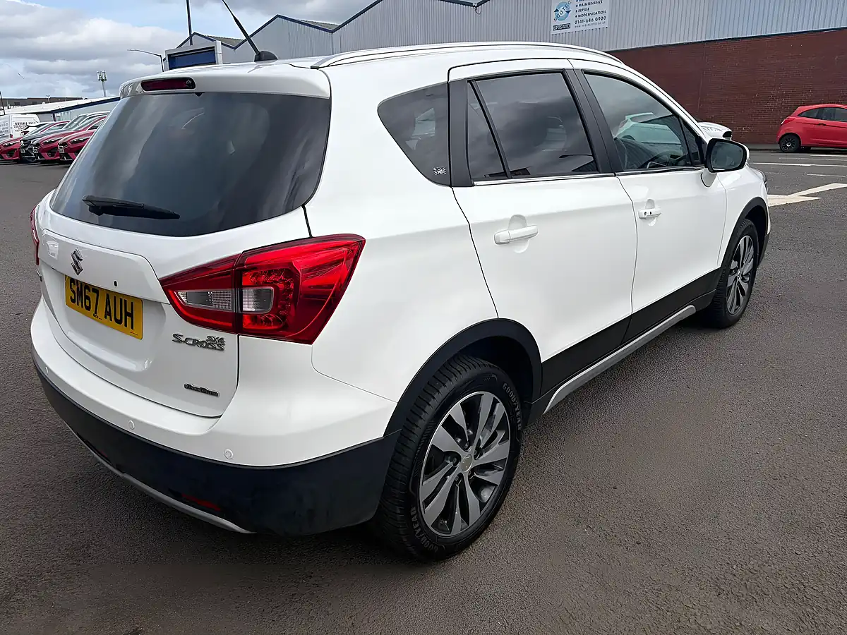 Used 2017 Suzuki SX4 S-Cross SZ5 Allgrip White - Interior and Exterior details 6