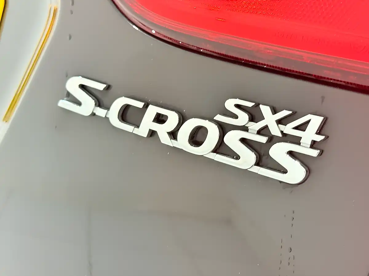 Used 2017 Suzuki SX4 S-Cross SZ5 Black - Interior and Exterior details 17