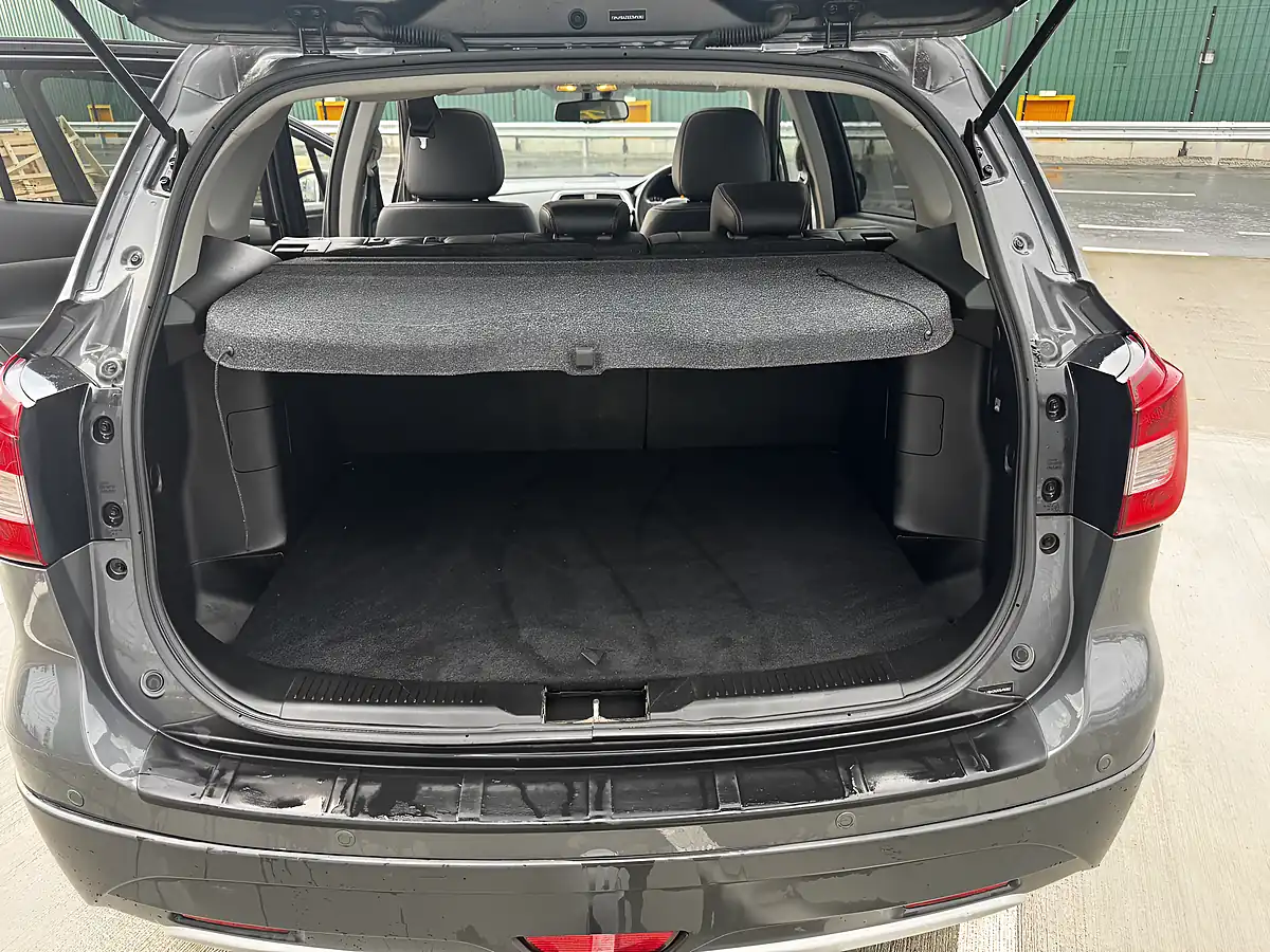 Used 2017 Suzuki SX4 S-Cross SZ5 Grey - Interior and Exterior details 12