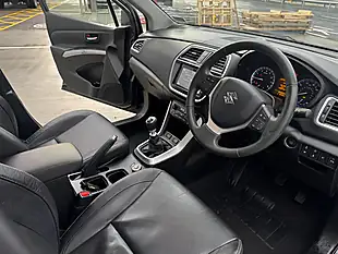 Used 2017 Suzuki SX4 S-Cross SZ5 Grey - Interior and Exterior details 15