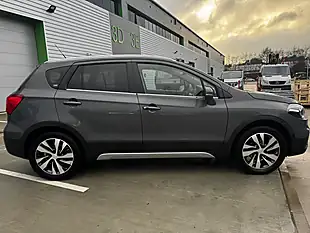 Used 2017 Suzuki SX4 S-Cross SZ5 Grey - Interior and Exterior details 8
