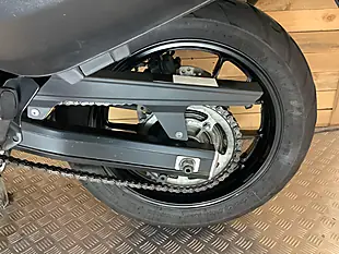 Used 2017 Suzuki V-Strom 650 White - Interior and Exterior details 20
