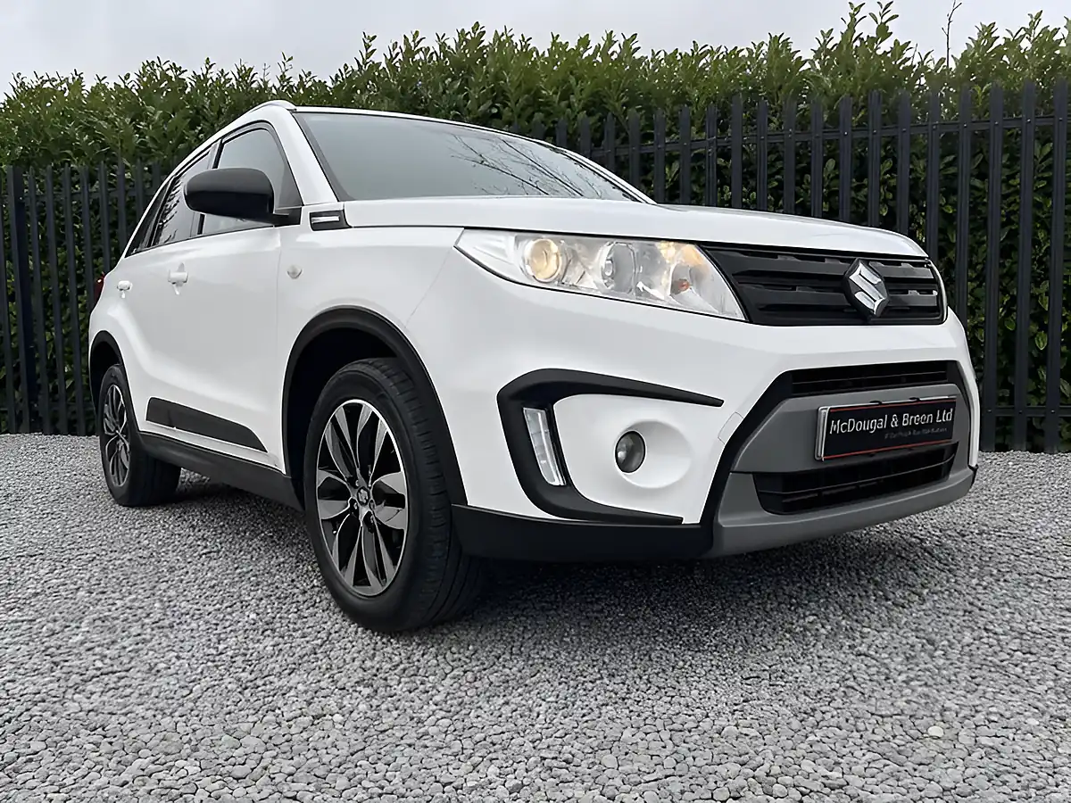 Used 2017 Suzuki Vitara Kuro White - Interior and Exterior details 11