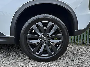 Used 2017 Suzuki Vitara Kuro White - Interior and Exterior details 6