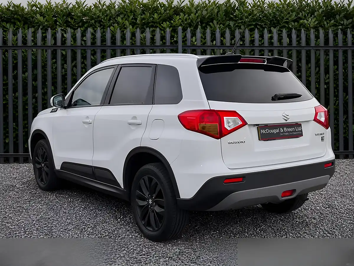 Used 2017 Suzuki Vitara Kuro White - Interior and Exterior details 7