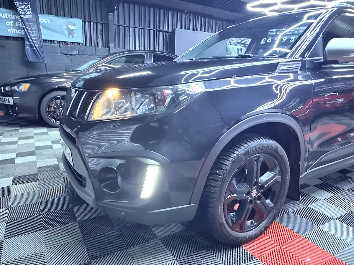 Used 2017 Suzuki Vitara S Black - Interior and Exterior details 13
