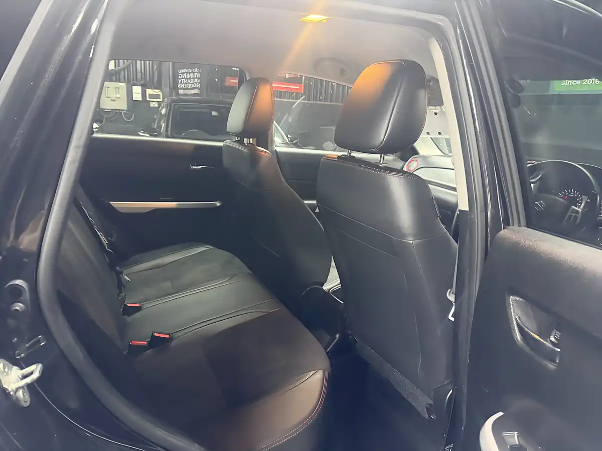 Used 2017 Suzuki Vitara S Black - Interior and Exterior details 16