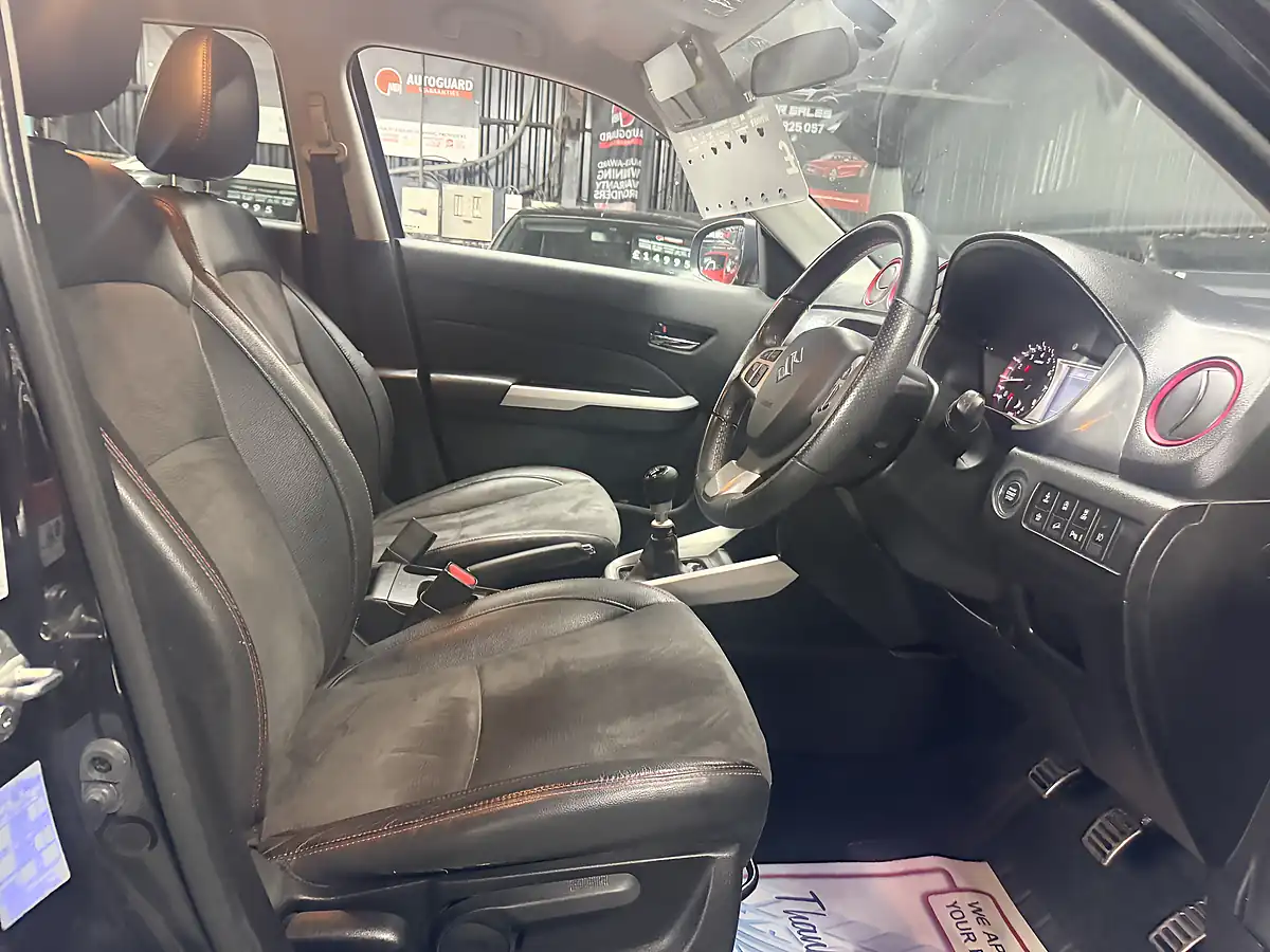 Used 2017 Suzuki Vitara S Black - Interior and Exterior details 17