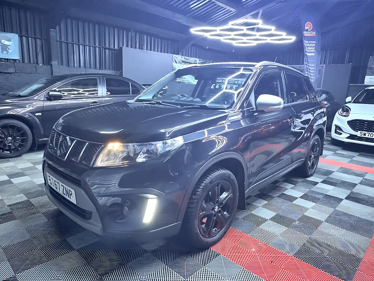 Used 2017 Suzuki Vitara S Black - Interior and Exterior details 4