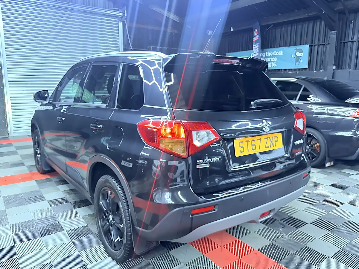 Used 2017 Suzuki Vitara S Black - Interior and Exterior details 7