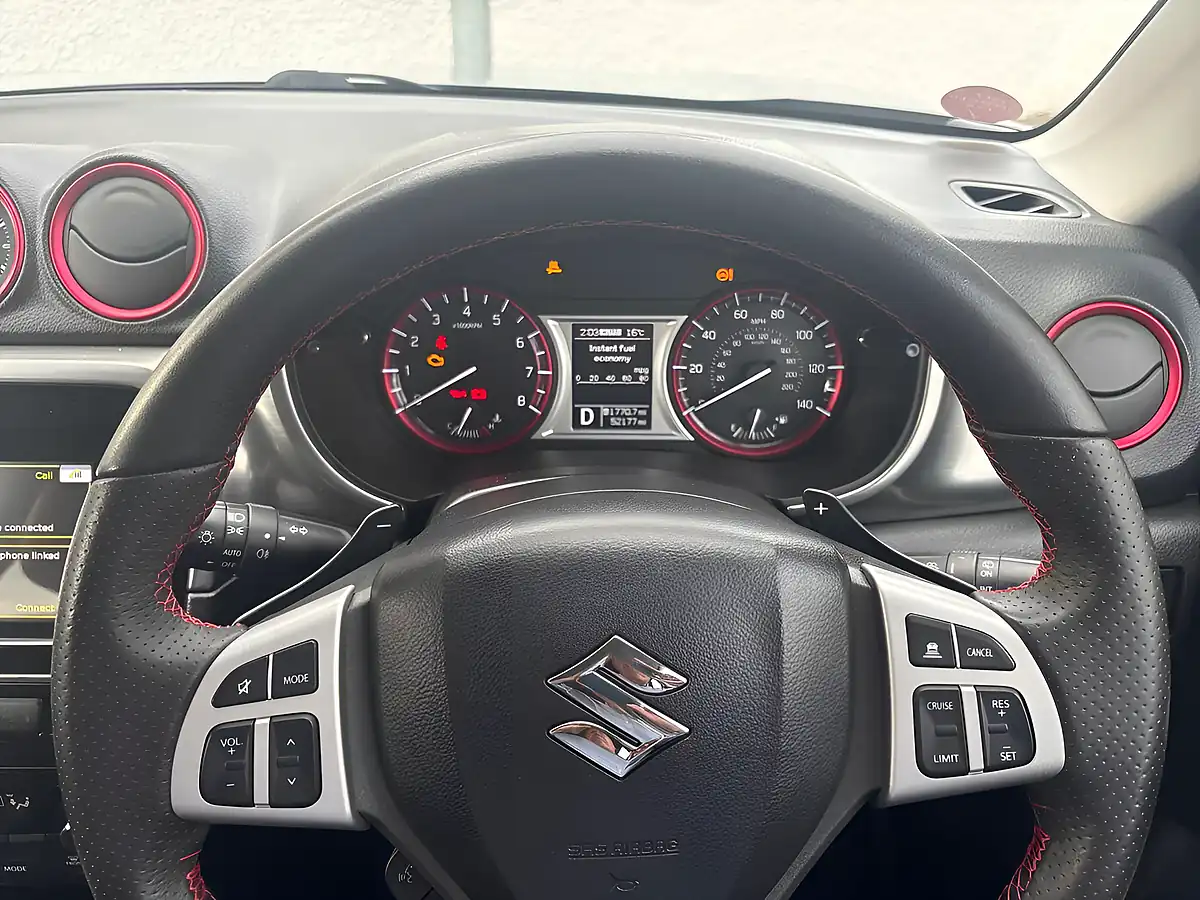 Used 2017 Suzuki Vitara S Grey - Interior and Exterior details 15