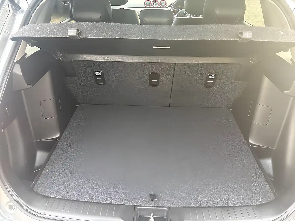 Used 2017 Suzuki Vitara S Grey - Interior and Exterior details 16