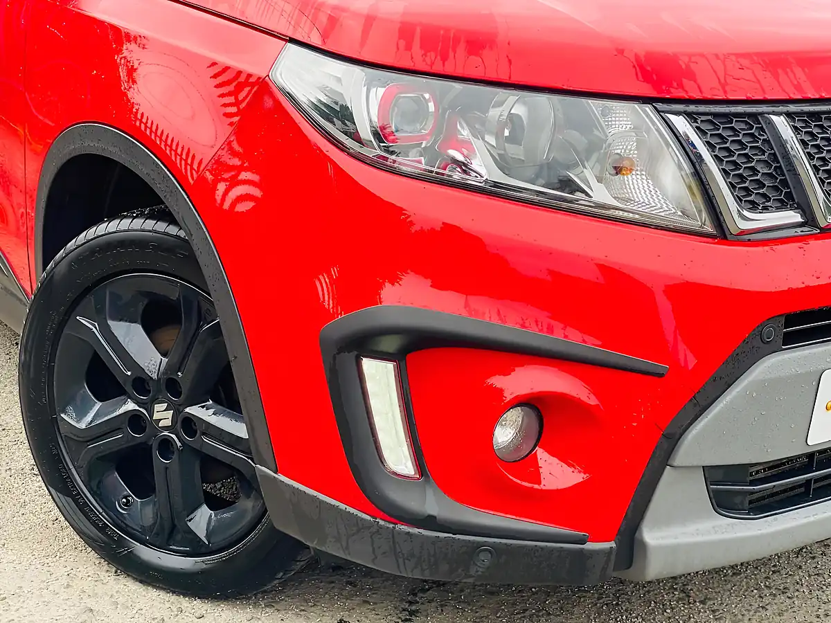 Used 2017 Suzuki Vitara S Red - Interior and Exterior details 10