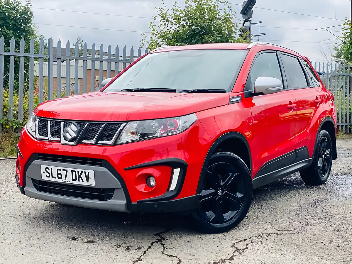 Used 2017 Suzuki Vitara S Red - Interior and Exterior details 3