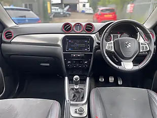 Used 2017 Suzuki Vitara S Red - Interior and Exterior details 4